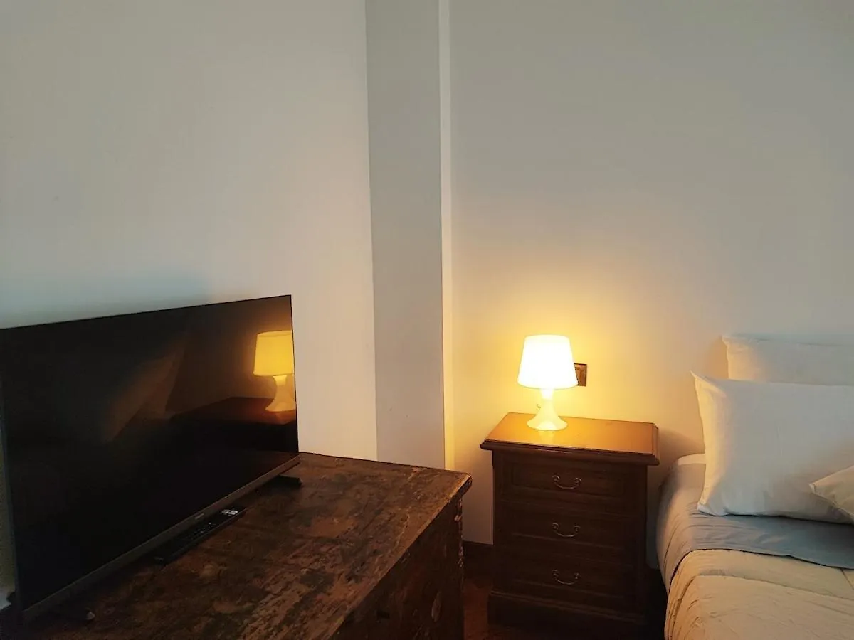 Chess House - Spacious Apartment With Terrace Monza İtalya